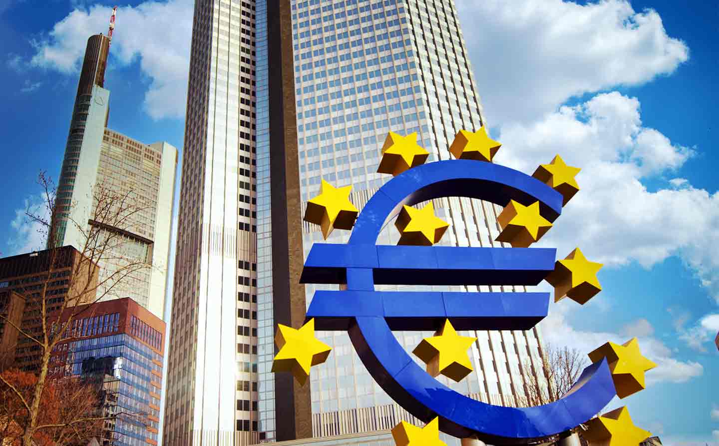 Euro Bölgesi Enflasyonu ECB Hedefinin Üzerinde Kalmayı Sürdürdü