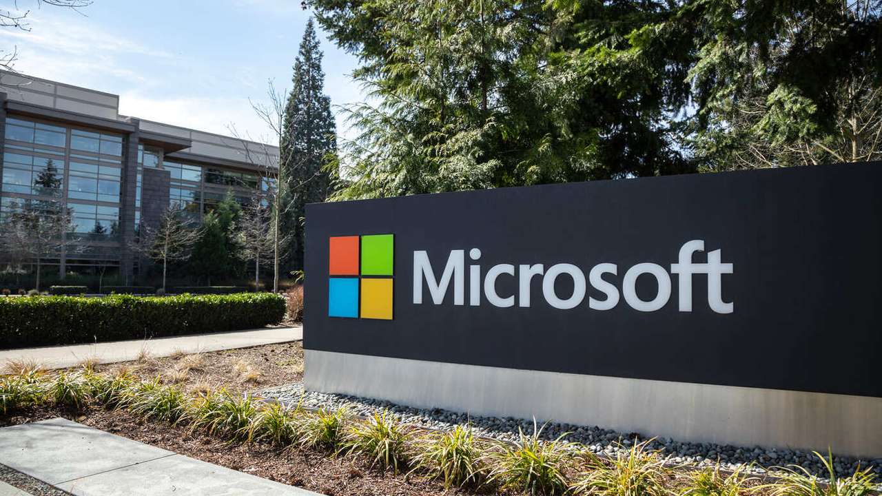Microsoft 9 Bin Çalışanı İşten Çıkarıyor